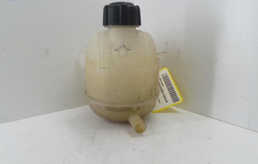 Renault Clio II BJ: 2005 Ausgleichbeh Kuehler 7700836316